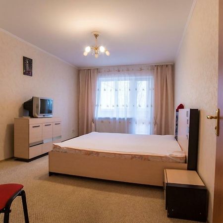 Flat Apartment Dniprodzerzhynsk Bagian luar foto