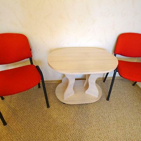 Flat Apartment Dniprodzerzhynsk Bagian luar foto